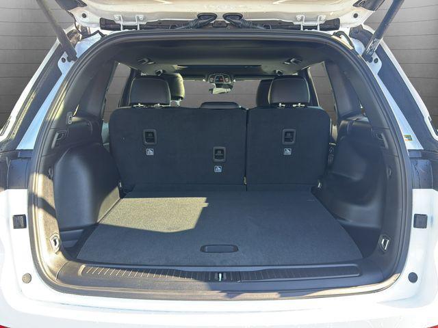 new 2025 Jeep Grand Cherokee car, priced at $43,064