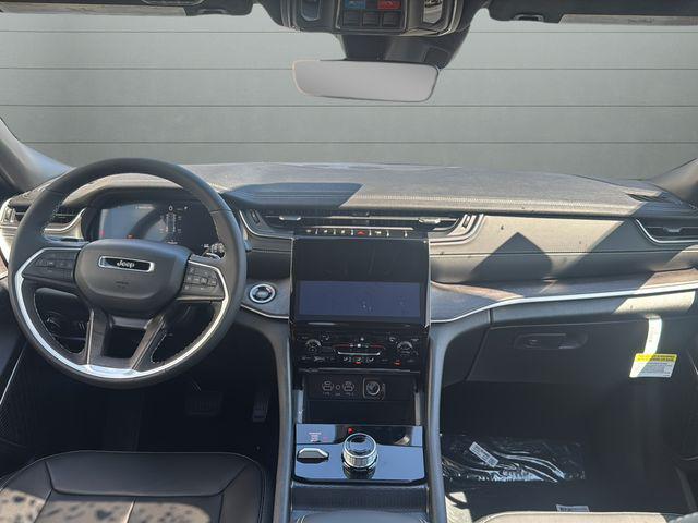 new 2025 Jeep Grand Cherokee car, priced at $50,496