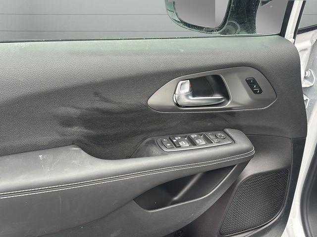 new 2026 Chrysler Pacifica car, priced at $51,810