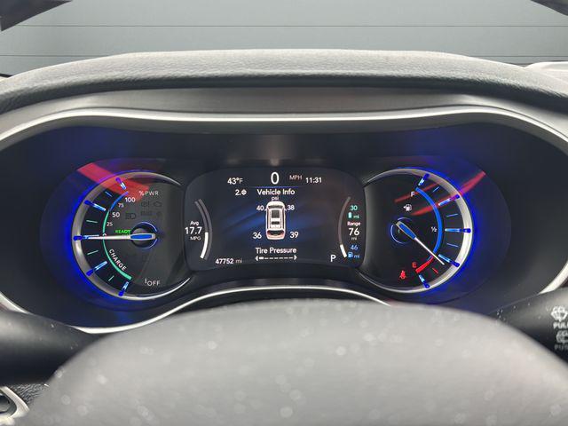 used 2023 Chrysler Pacifica Hybrid car, priced at $26,255