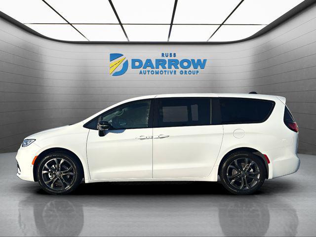 new 2026 Chrysler Pacifica car, priced at $49,185
