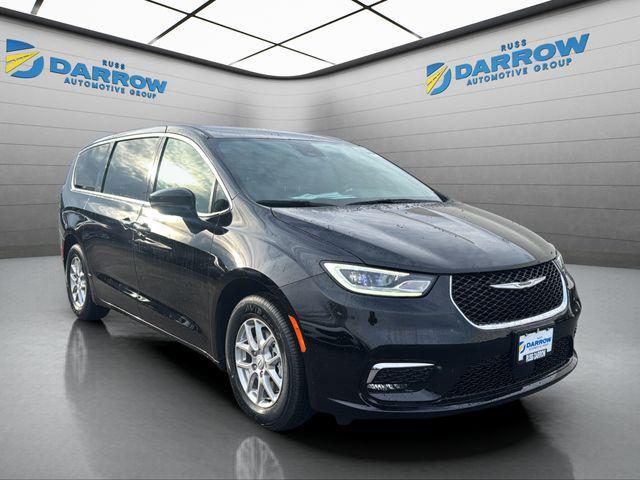 new 2026 Chrysler Pacifica car, priced at $44,036