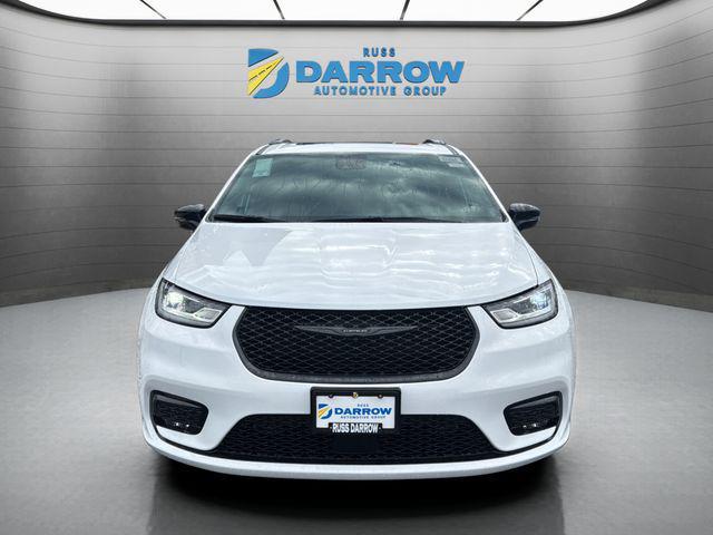 new 2026 Chrysler Pacifica car, priced at $54,090