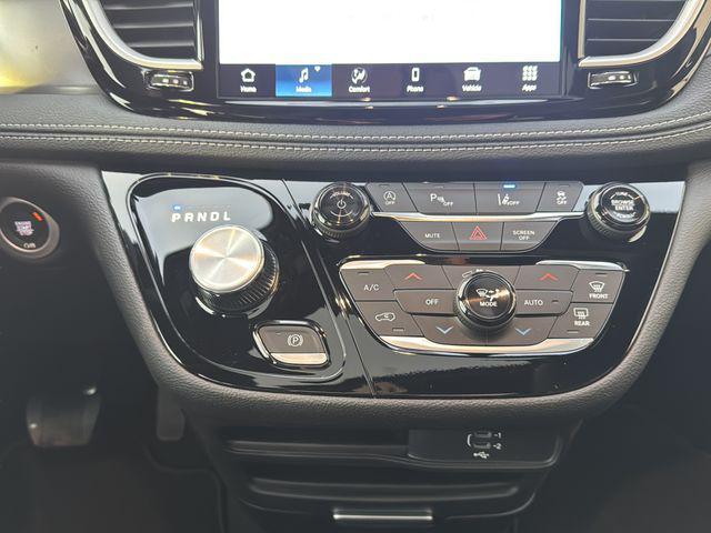 new 2026 Chrysler Pacifica car, priced at $51,810