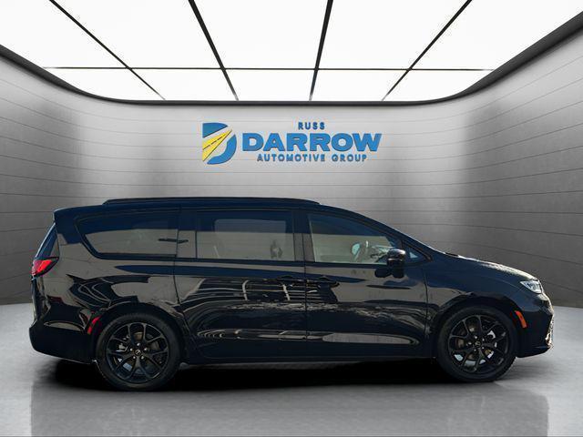 new 2026 Chrysler Pacifica car, priced at $49,962