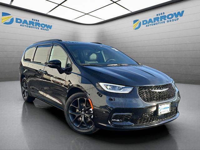 new 2026 Chrysler Pacifica car, priced at $49,962