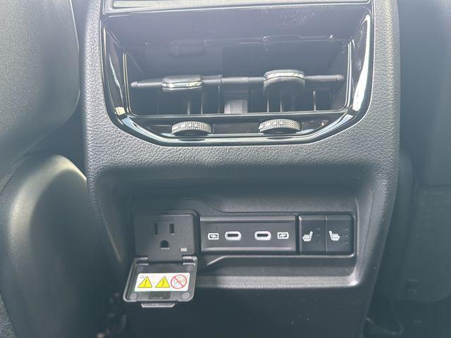 new 2026 Jeep Grand Cherokee car, priced at $47,039