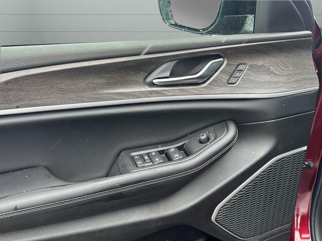 new 2026 Jeep Grand Cherokee car, priced at $46,046