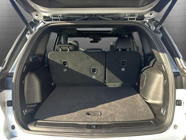 new 2025 Jeep Grand Cherokee car, priced at $53,771