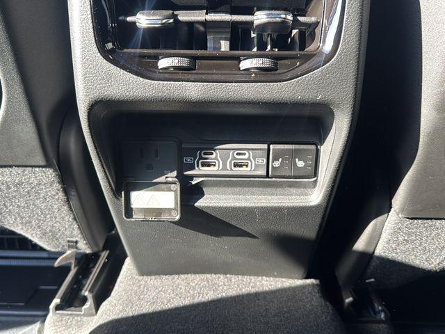 new 2025 Jeep Grand Cherokee car, priced at $53,771