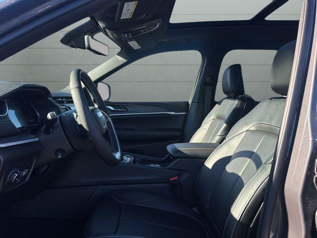 new 2025 Jeep Grand Cherokee L car, priced at $55,000