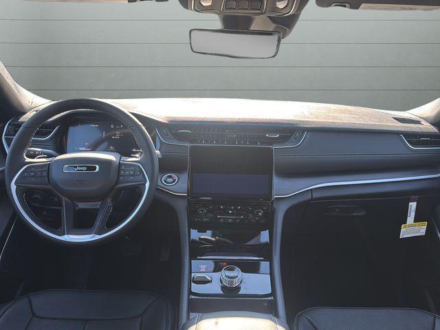 new 2025 Jeep Grand Cherokee L car, priced at $55,000