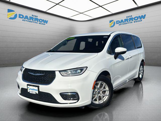 used 2023 Chrysler Pacifica car, priced at $25,195