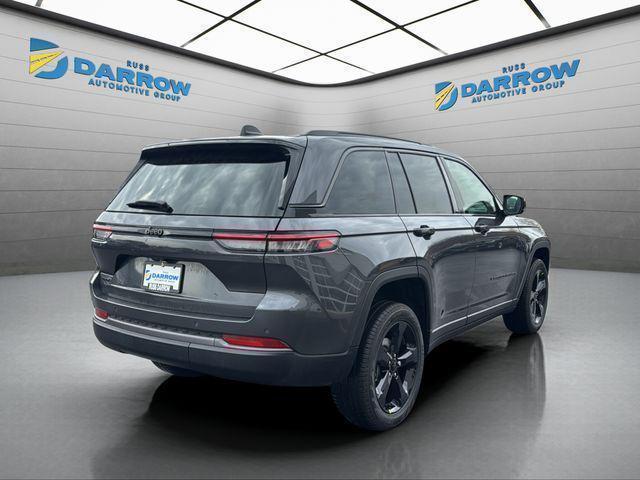 new 2026 Jeep Grand Cherokee car, priced at $47,000
