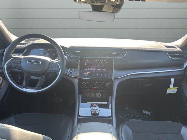 new 2025 Jeep Grand Cherokee L car, priced at $47,192