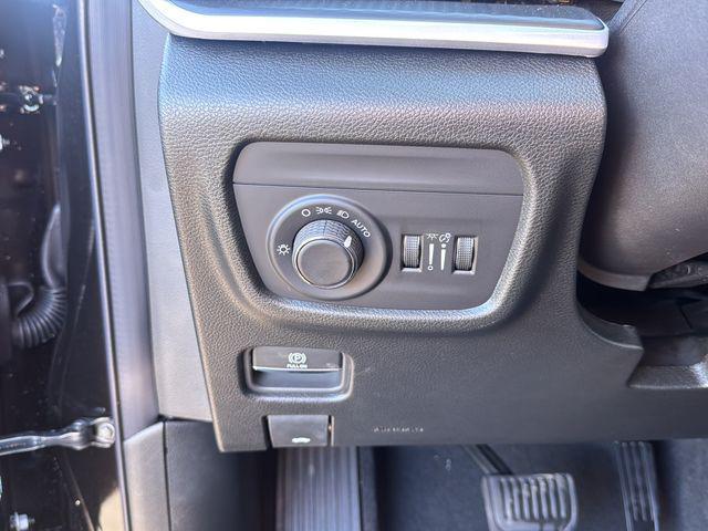 new 2025 Jeep Grand Cherokee L car, priced at $47,192