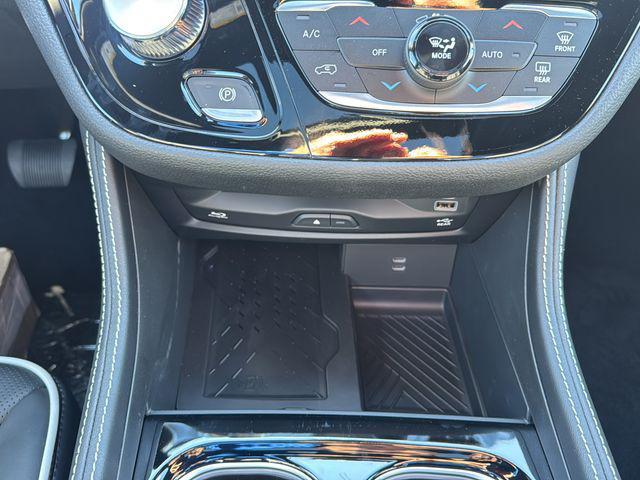 new 2026 Chrysler Pacifica car, priced at $52,159