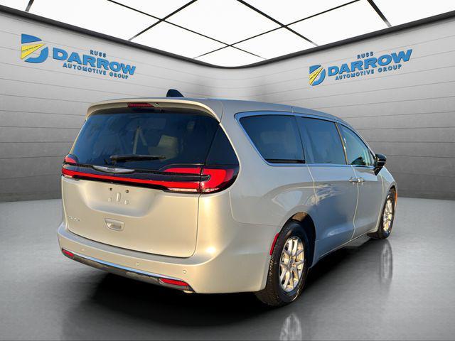 used 2024 Chrysler Pacifica car, priced at $28,184