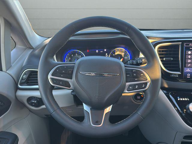 used 2024 Chrysler Pacifica car, priced at $28,184