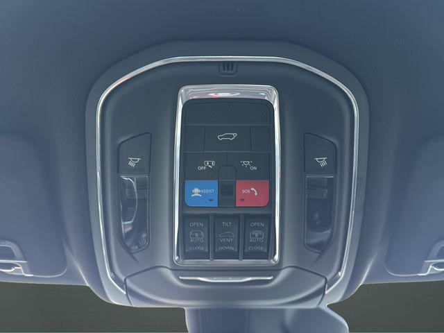 new 2025 Jeep Grand Cherokee car, priced at $53,753