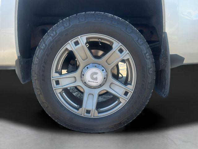 used 2014 Chevrolet Silverado 1500 car, priced at $13,100