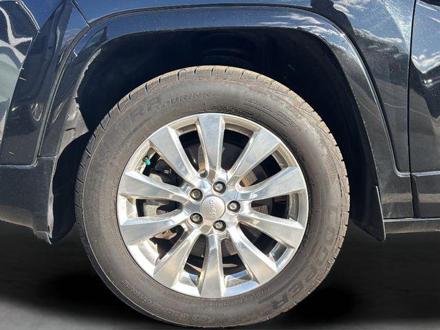 used 2018 Jeep Cherokee car, priced at $18,251