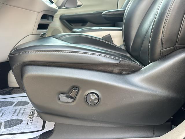 used 2023 Chrysler Pacifica car, priced at $21,418