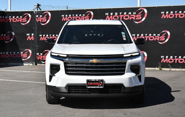 used 2024 Chevrolet Traverse car, priced at $32,355