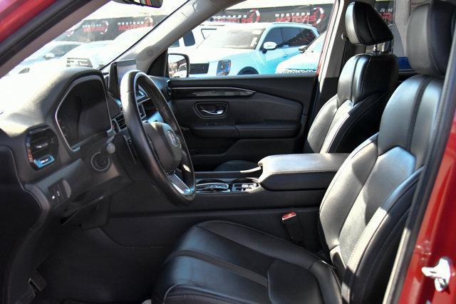 used 2024 Honda Pilot car, priced at $35,570