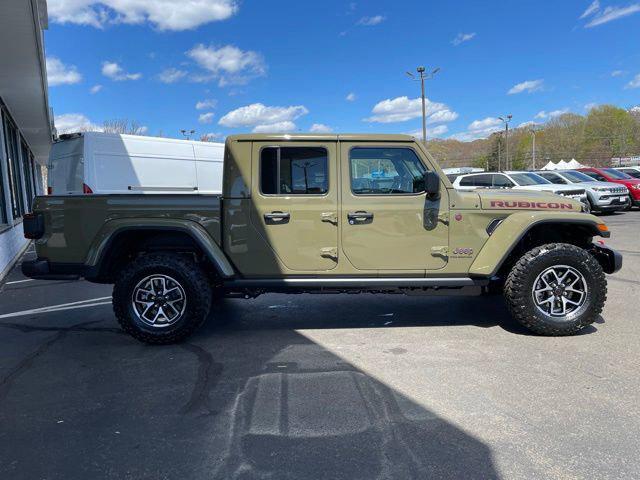 new 2026 Jeep Gladiator car, priced at $54,922