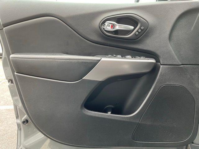 used 2021 Jeep Cherokee car, priced at $21,374