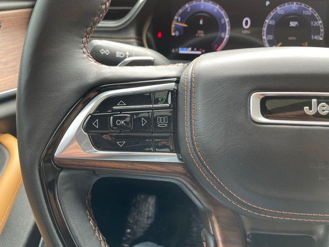 used 2025 Jeep Grand Cherokee car, priced at $51,574