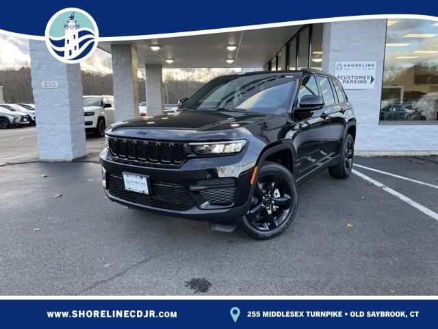 new 2025 Jeep Grand Cherokee car, priced at $44,625