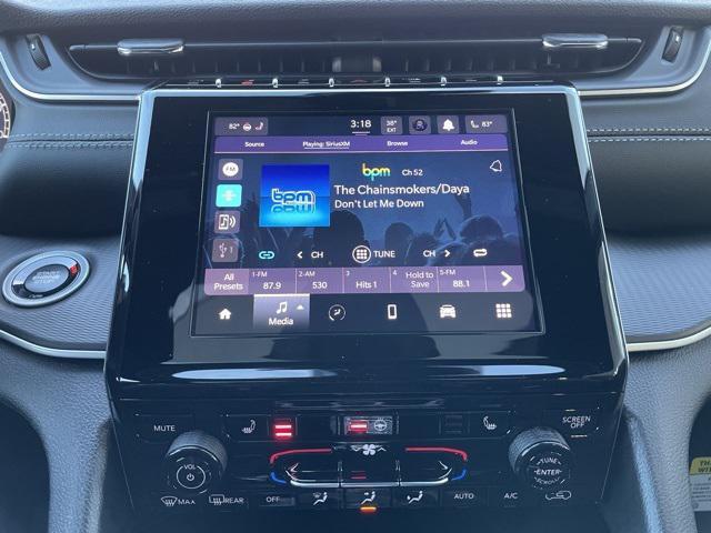 new 2025 Jeep Grand Cherokee car, priced at $44,625