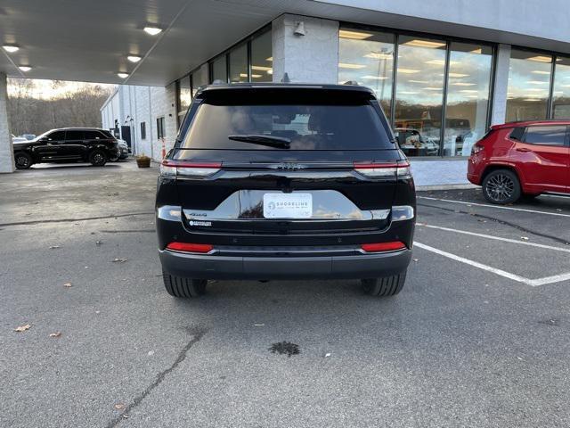 new 2025 Jeep Grand Cherokee car, priced at $44,625