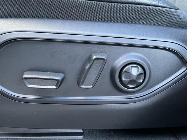 new 2025 Jeep Grand Cherokee car, priced at $44,625