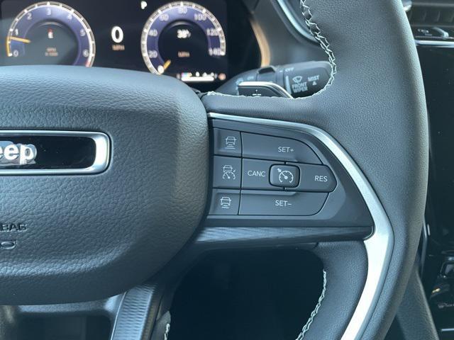 new 2025 Jeep Grand Cherokee car, priced at $44,625