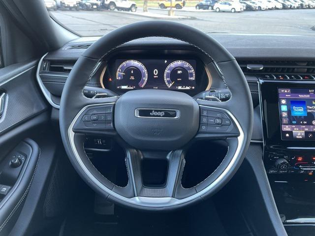 new 2025 Jeep Grand Cherokee car, priced at $44,625