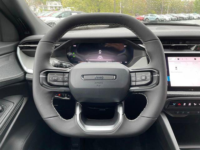 new 2026 Jeep Cherokee car, priced at $39,052