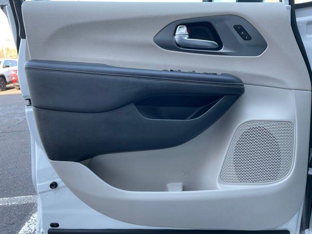 used 2023 Chrysler Pacifica car, priced at $23,151
