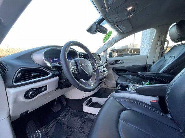 used 2023 Chrysler Pacifica car, priced at $23,151