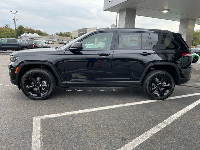 new 2025 Jeep Grand Cherokee car, priced at $44,939