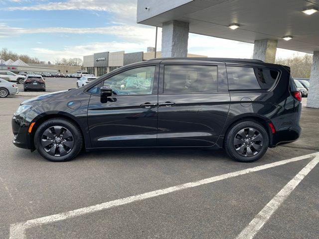 used 2020 Chrysler Pacifica Hybrid car, priced at $25,218