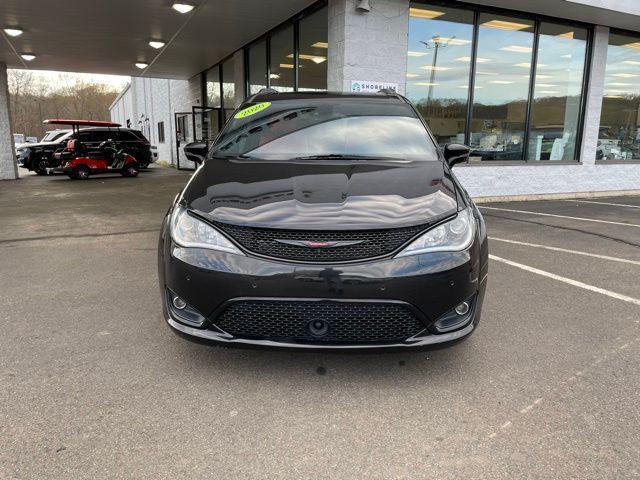 used 2020 Chrysler Pacifica Hybrid car, priced at $25,218