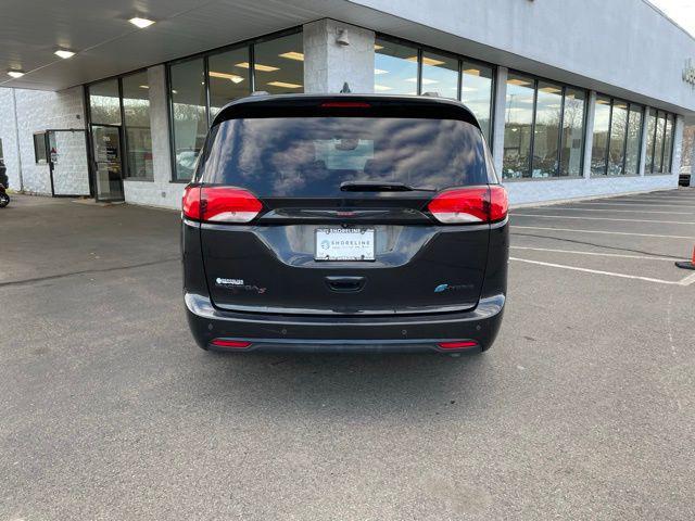 used 2020 Chrysler Pacifica Hybrid car, priced at $25,218