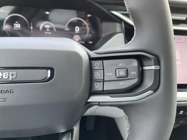 new 2026 Jeep Cherokee car, priced at $39,956