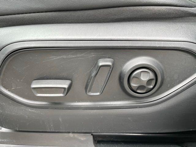 used 2023 Jeep Grand Cherokee L car, priced at $33,098
