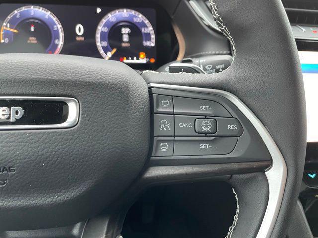 new 2026 Jeep Grand Cherokee car, priced at $48,329