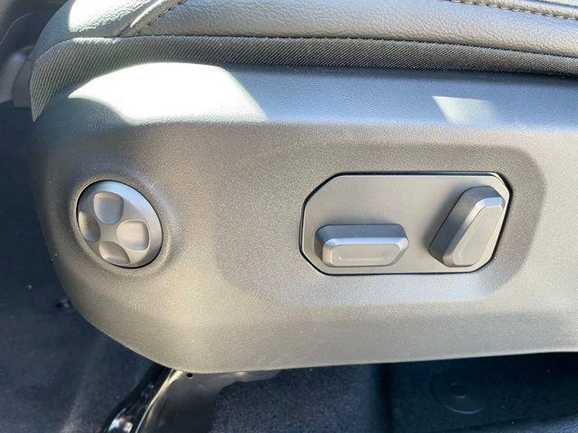 new 2026 Jeep Gladiator car, priced at $47,451