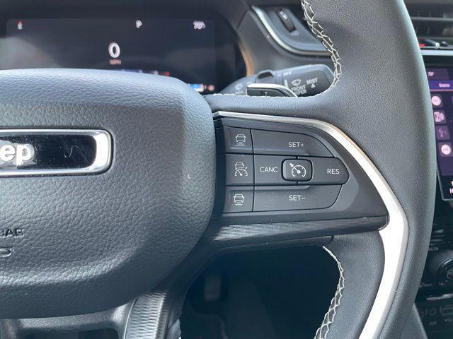 used 2025 Jeep Grand Cherokee car, priced at $35,746